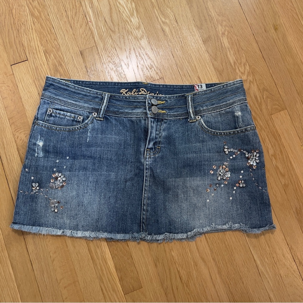 Vintage Y2K Preppy Jean Mini Skirt, Medium Wash,Rhinestone, Distressed Denim